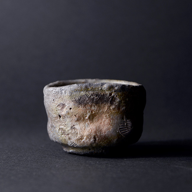 伊賀ぐい呑（共箱付A）　作家「新歓嗣」