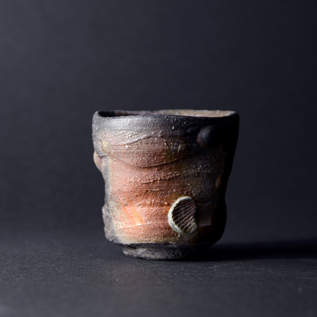 伊賀ぐい呑（共箱付C）　作家「新歓嗣」