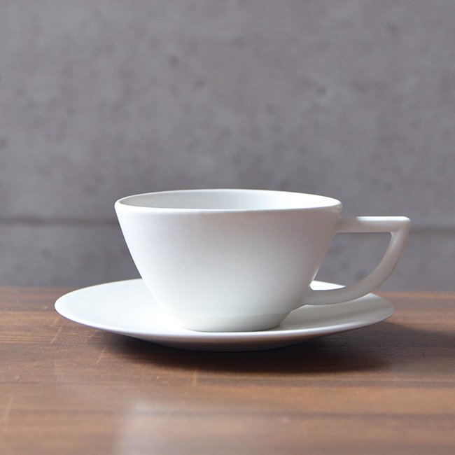 和食器　白磁カップ＆ソーサ　作家「竹内紘三」