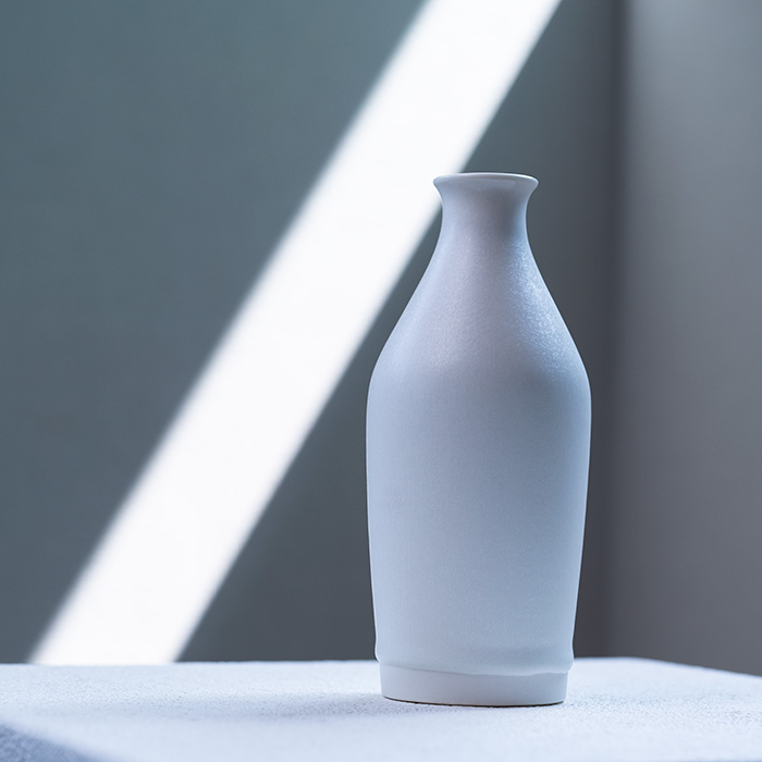 白磁一輪挿し作家「竹内紘三」