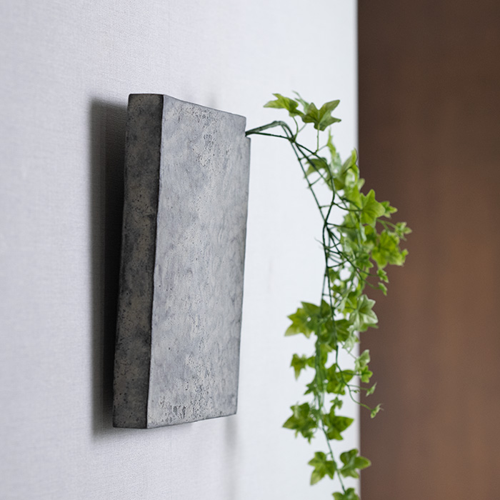 MODERN RUINS Vase
