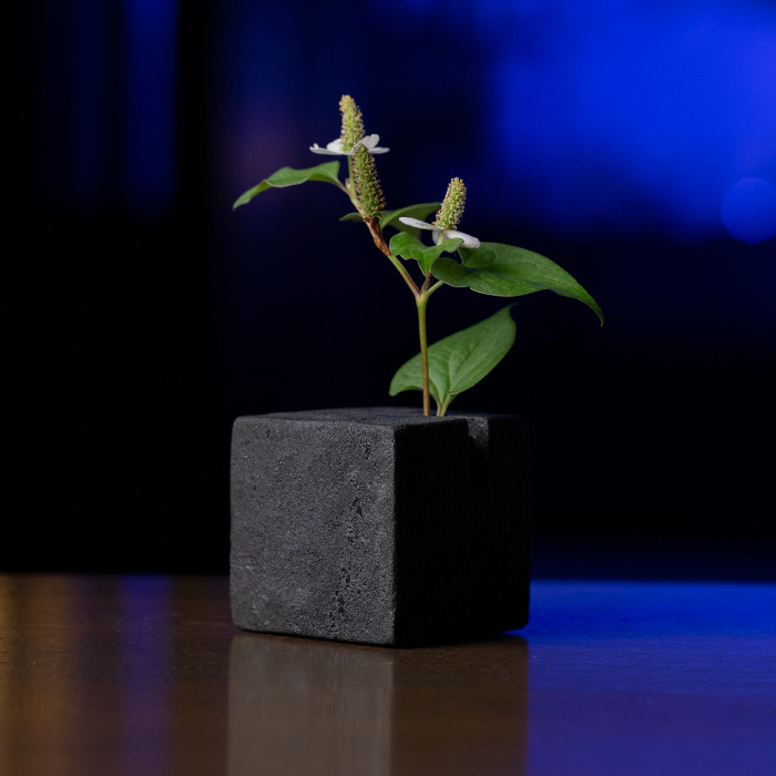 黒土花器 (KT-272) 作家「竹内紘三」