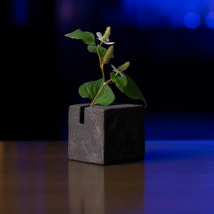 黒土花器 No.4 作家「竹内紘三」