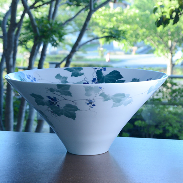 染付鉢 -野葡萄-（共箱付) 作家「本多亜弥」