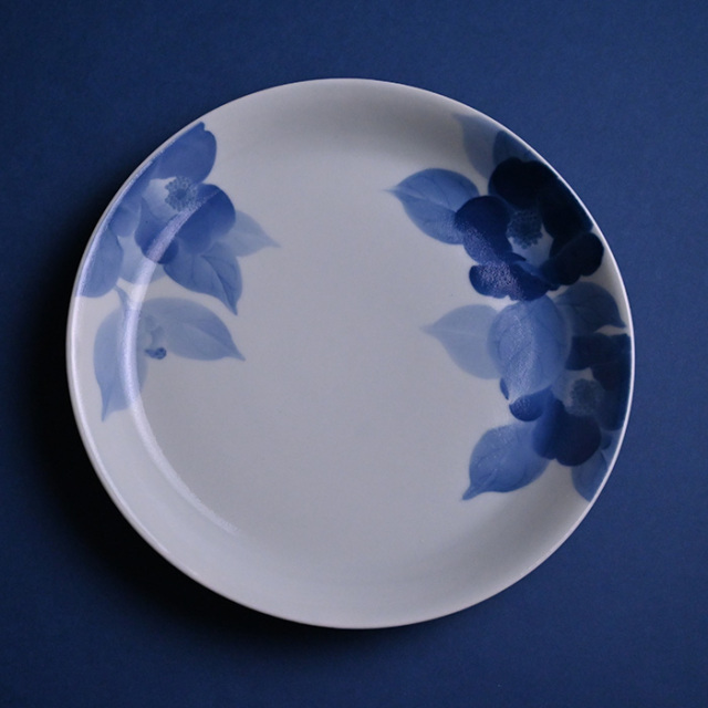 染付鉢「椿」(AH-209) 作家「本多亜弥」