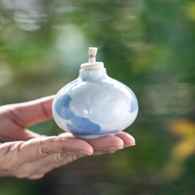 振出 | 染付彫振出「椿」(AH-232) 作家「本多亜弥」