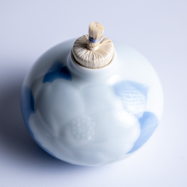 振出 | 染付彫振出「椿」(AH-232) 作家「本多亜弥」