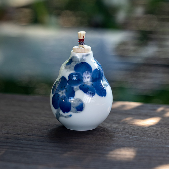 染付振出　陶芸作家　本多亜弥