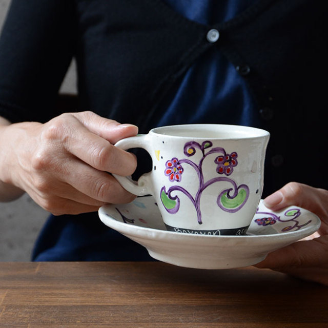 色絵カップ＆ソーサ　作家「吉岡萬理」