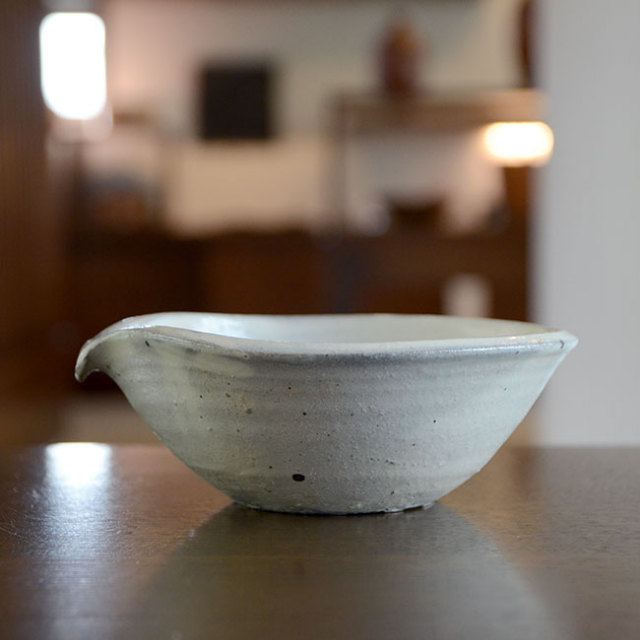 和食器　粉引片口　作家「吉岡萬理」 