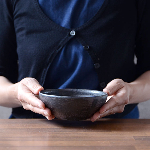 和食器　鉄彩丸鉢（小）　作家「吉岡萬理」 