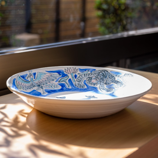 染付四神大皿　作家「吉岡萬理」