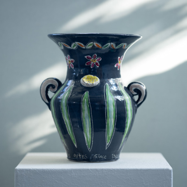 黒柿　花瓶立て　花器 木の花瓶【黒柿】 | iichi 日々の暮らしを心地よくする