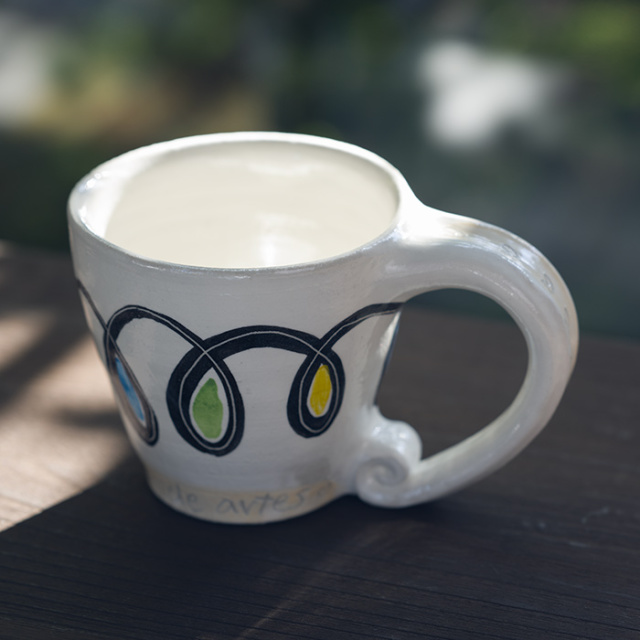 マグカップ　作家　吉岡萬理