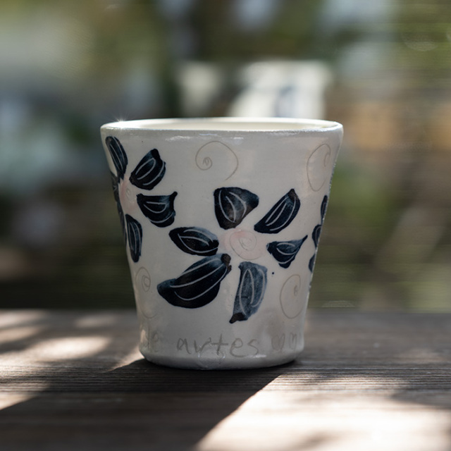 カップ　作家　吉岡萬理