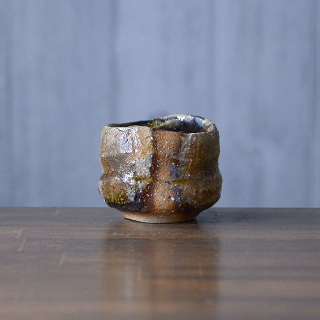 【共箱付】備前焼掛分ぐい呑（CR-013）　作家「クリストファーレイヴェンホール」