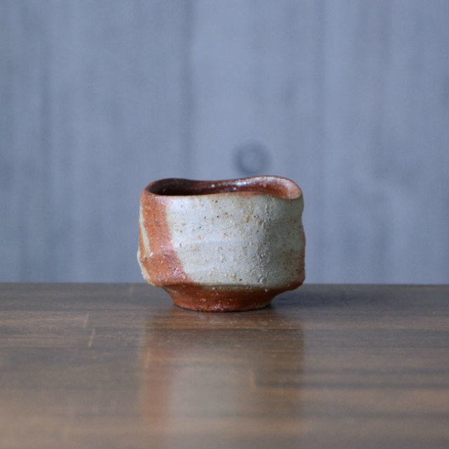 共箱付】備前焼緋襷ぐい呑（CR-015） 作家「クリストファー