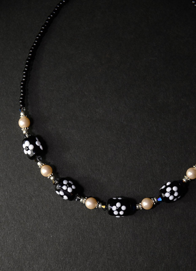 とんぼ玉　作家「原久子」