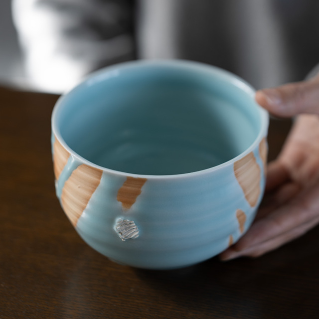 白川石庭伽藍 共箱付 | 青白磁抹茶茶碗（IH-061） 作家「市川博一」