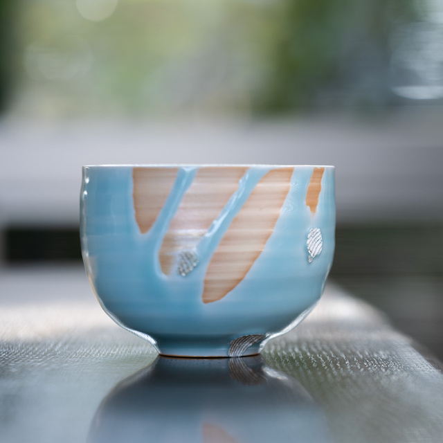 共箱付 | 青白磁抹茶茶碗（IH-061） 作家「市川博一」