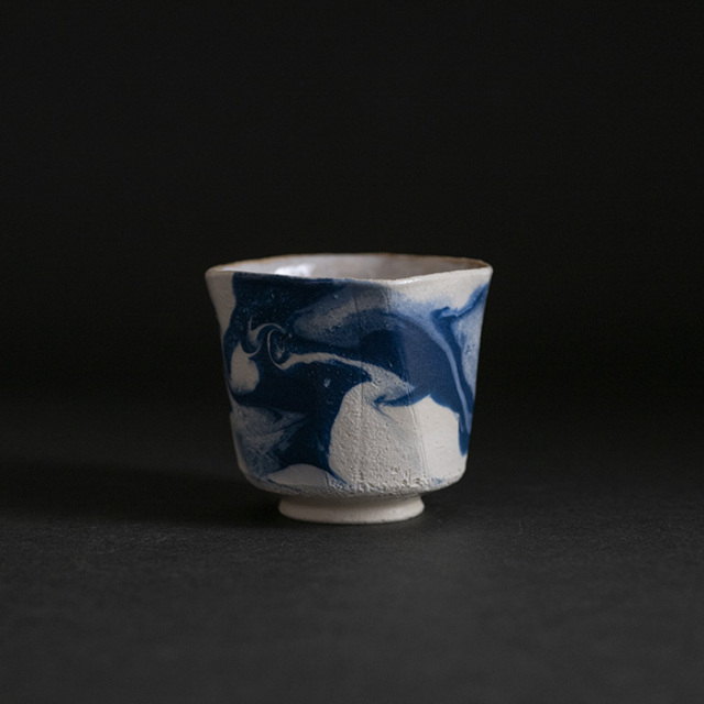 共箱付】彩墨流茶碗 -白赤黒-（JS-719） 作家「瀬津純司」