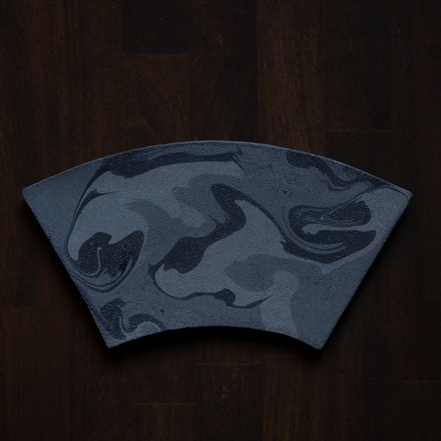 彩済流板皿　作家　瀬津純司