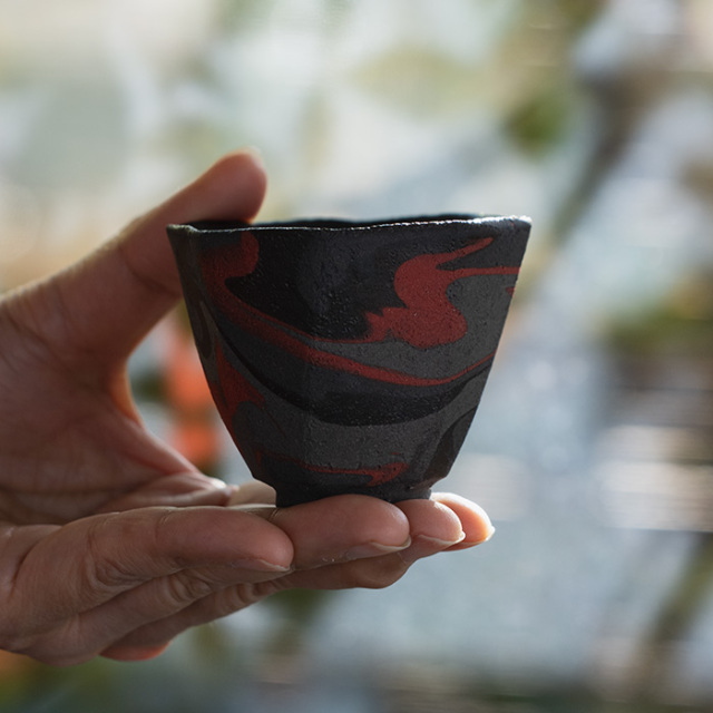 共箱付】彩墨流酒器-白黒-（JS-755） 作家「瀬津純司」