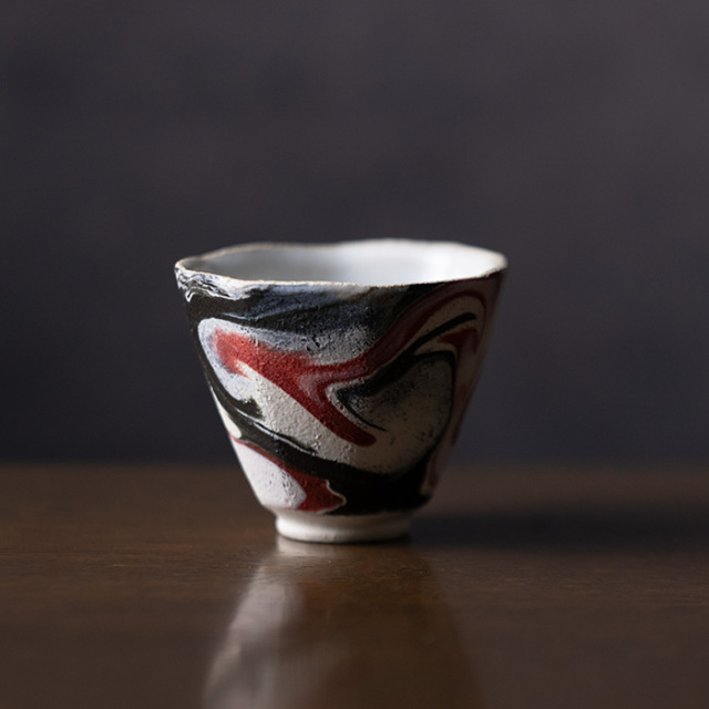 共箱付】彩墨流酒器-白黒赤-（JS-756） 作家「瀬津純司」