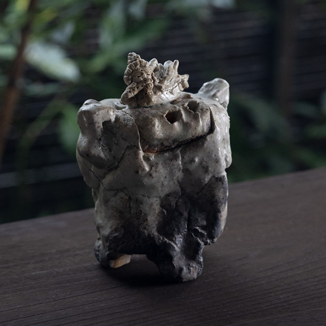 共箱付】伊賀飛天香炉（KAA－013） 作家「新歓嗣」