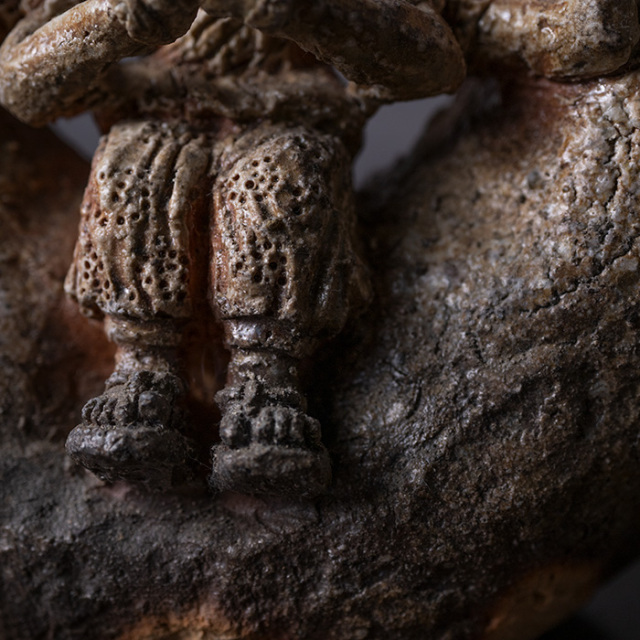 共箱付】伊賀阿修羅像花器（KAA-045） 作家「新歓嗣」