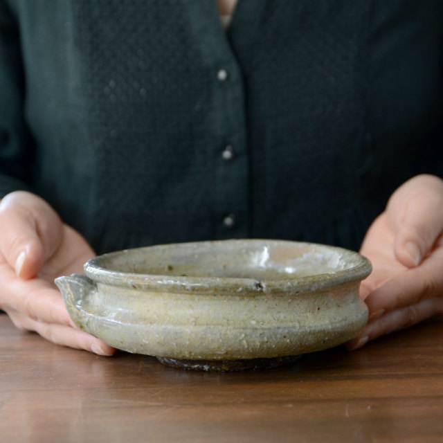 和食器　塩釉玉縁片口鉢　作家「荒木漢一」