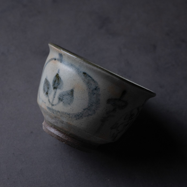 安南汲出湯呑（KIA-124） 作家「荒木漢一」