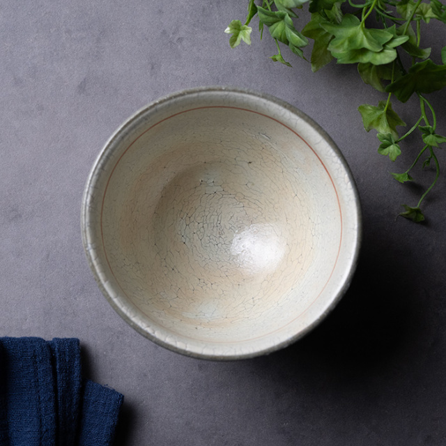 茶碗　飯椀　窯変の景色が素晴らしい作家一点もの ご飯茶碗 | 粉引赤絵飯碗（KIA-150） 作家「荒木漢一」