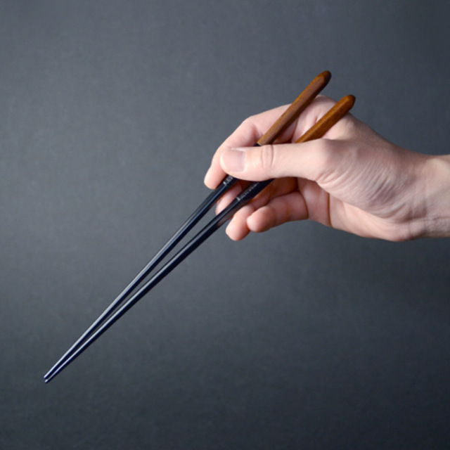 紐の漆箸(黒)　作家「野口健」