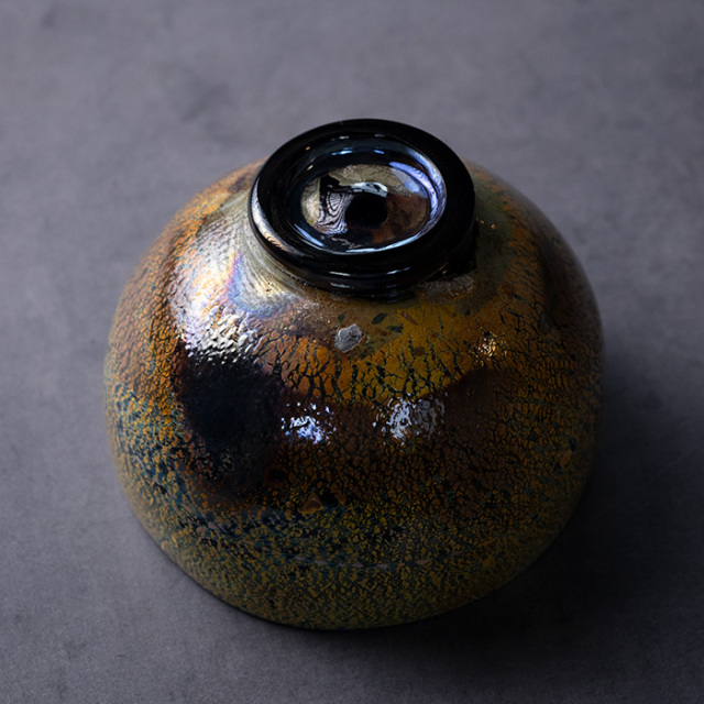 珍品　最上手「金蘭花唐草瑠璃釉のころ茶碗」 無傷　本物保証 茶道具】伊羅保 片身替 茶碗 （内刷毛目） *3代 清水日呂志 駕洛窯