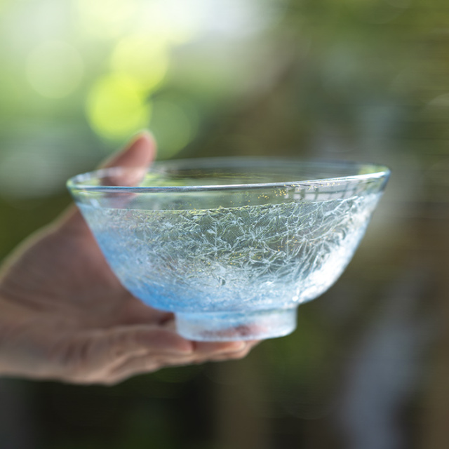 ガラス　抹茶茶碗