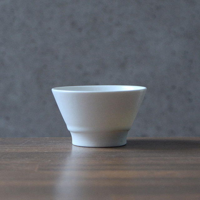 白磁平湯呑　作家「竹内紘三」