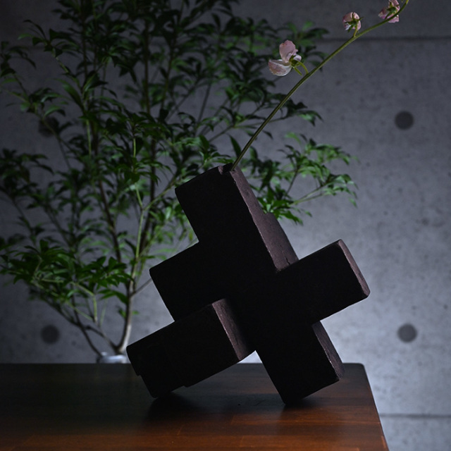 vase kouzo takeuchi