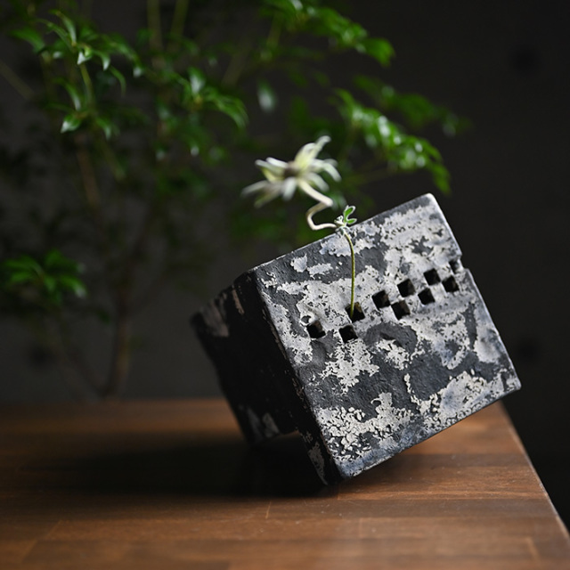 vase kouzo takeuchi