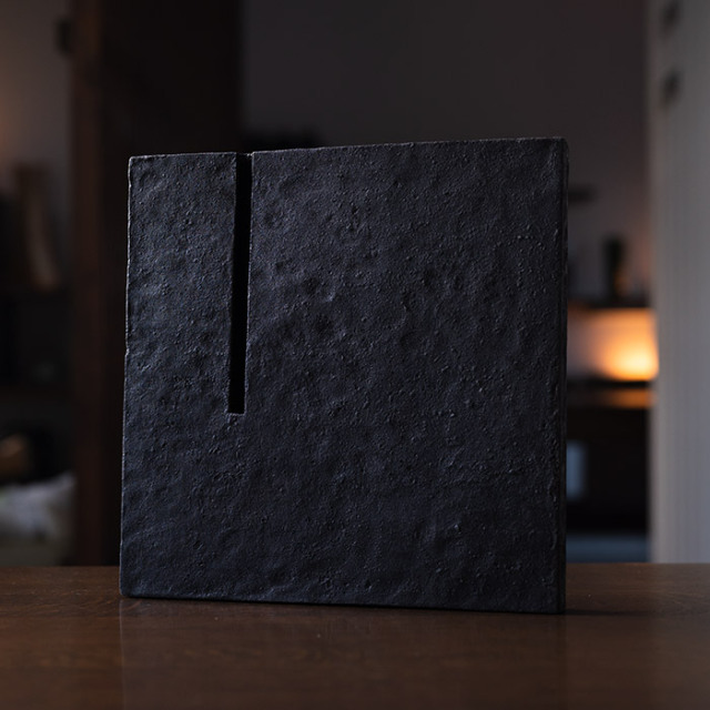 MODERN REMAINS　陶芸家：竹内絋三