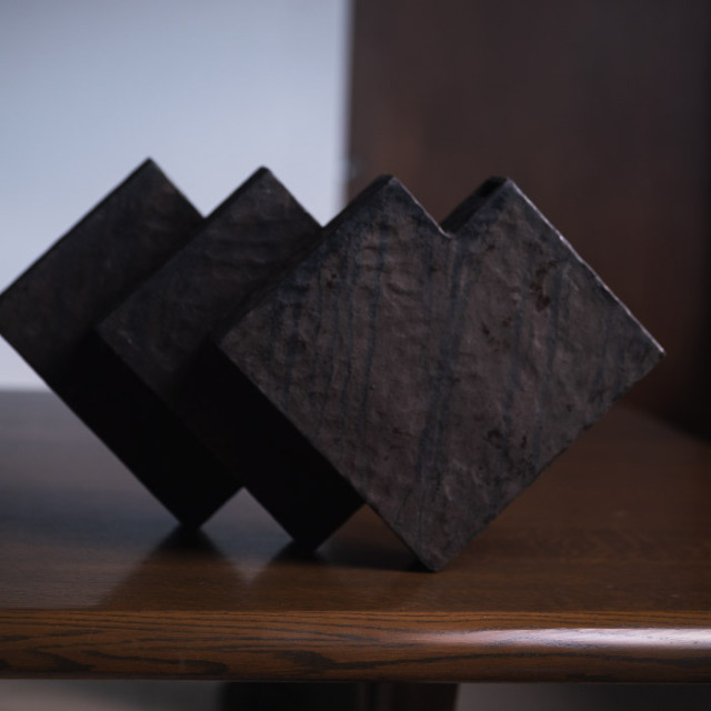 MODERN REMAINS　陶芸家：竹内絋三