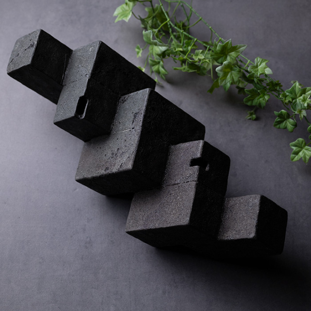MODERN RUINS Vase