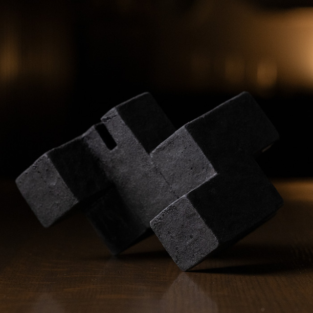 MODERN RUINS Vase