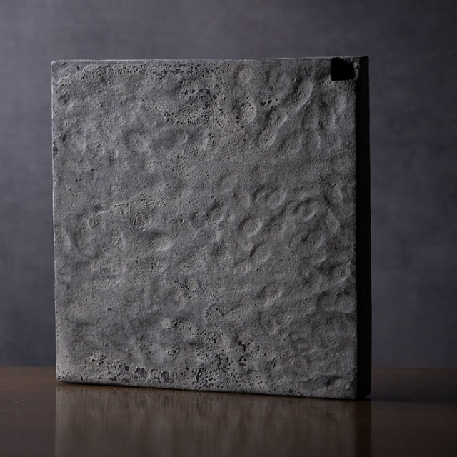 MODERN RUINS Vase