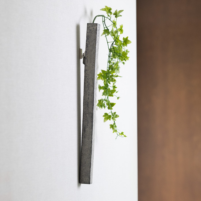 MODERN RUINS Vase