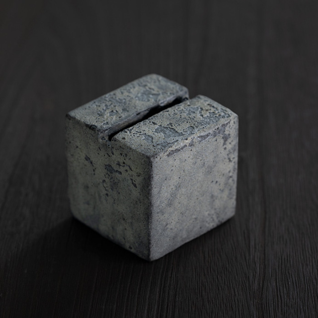 MODERN RUINS Vase