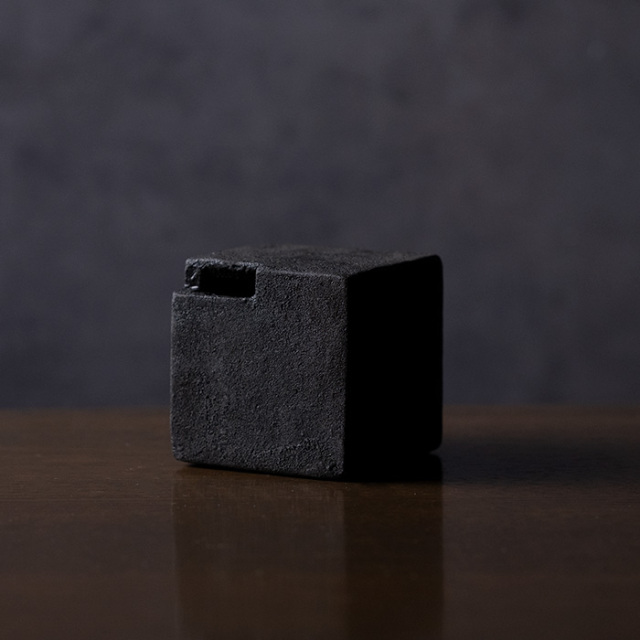 MODERN RUINS Vase
