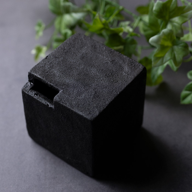 MODERN RUINS Vase