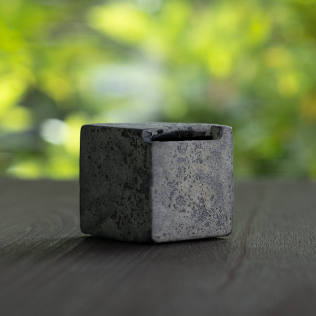 MODERN RUINS Vase