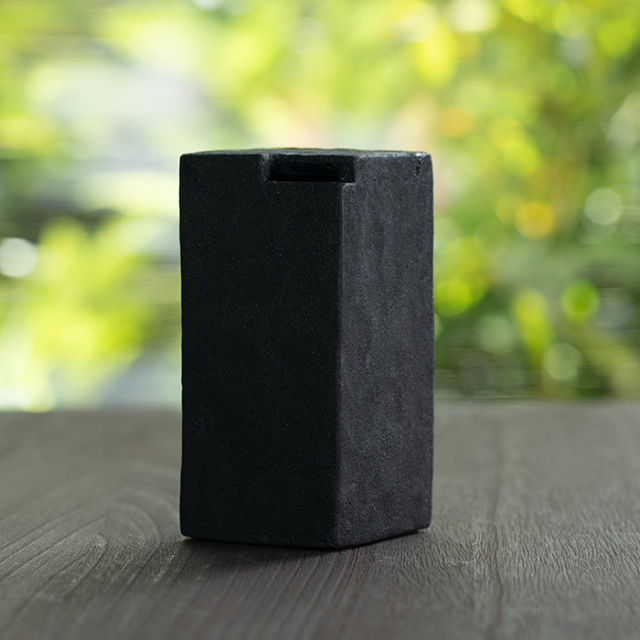 MODERN RUINS Vase